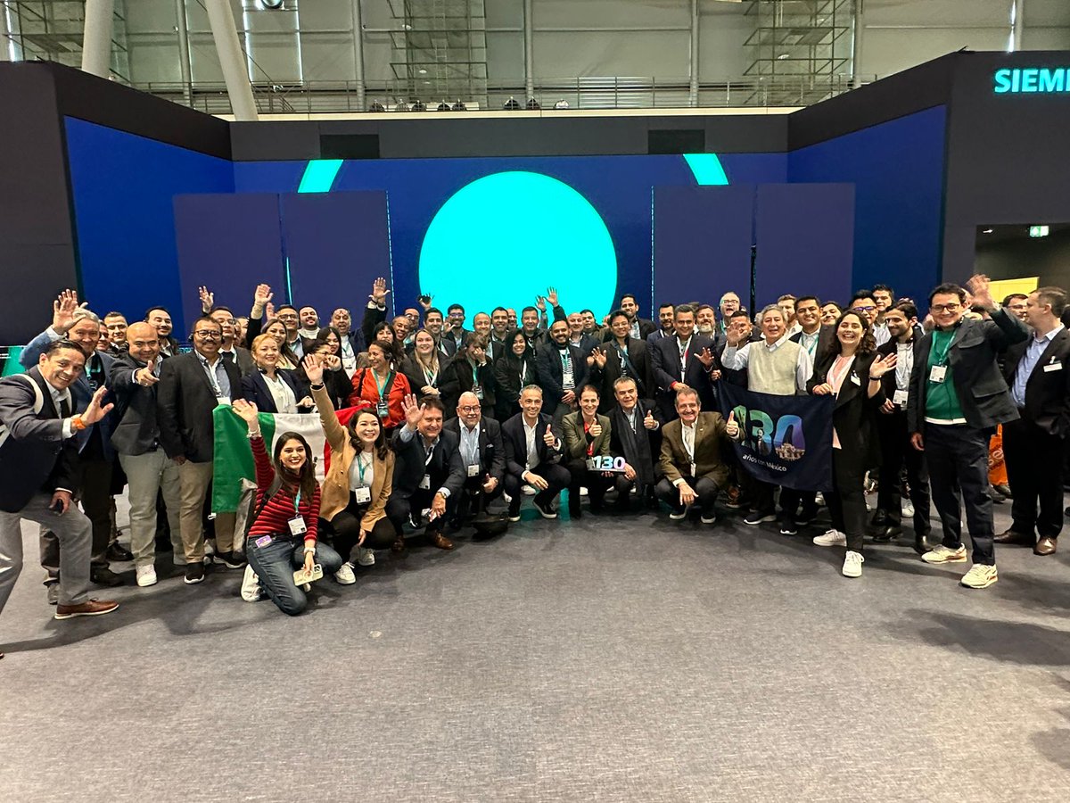 El líder de los industriales, Alejandro Malagón @AMalagonB, participa en la @hannover_messe, como parte de la delegación mexicana invitada por la empresa global de electrificación, automatización y digitalización, @Siemens, en el marco de su 130 aniversario. Visitaron el pabellón