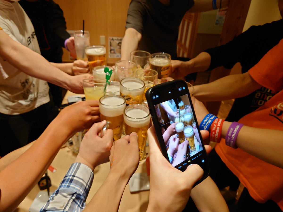 Japanesenavy1's tweet photo. 第3期fripSideデビュー2周年、おめでとう御座います‼️
初めてSSAのステージで観た時の衝撃と感動から2年、ライブの度にお二人の魅力が磨かれていて、ほんとに楽しい日々を過ごす事が出来ています‼️
有難う‼️
これからも、宜しくです‼️
#ひーまお
#阿部寿世 #上杉真央
#fripSidephase3 #fripSide https://t.co/BtyPdDnf7k