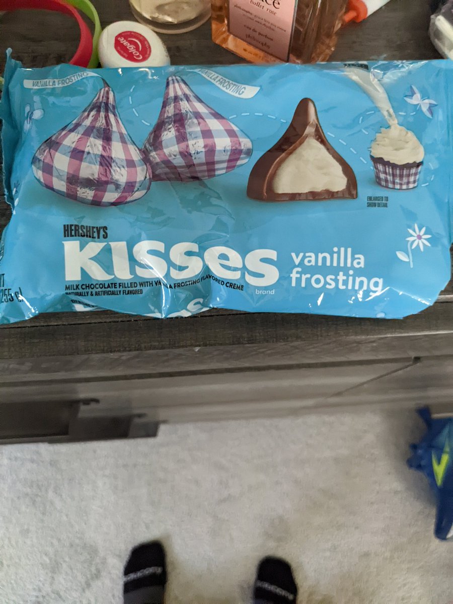 Like most things in life, store bought cream filled kisses are pretty good, but you can't beat homemade