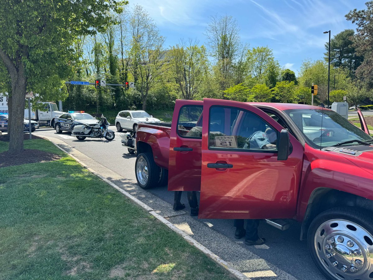 🚨 Round two of Road Shark is underway! Motors squad pulled over a phone-distracted driver, but it's not just a ticket—turns out there's an out-of-jurisdiction warrant! 📱⚠️ Stay sharp, stay safe! #FCPD #RoadSafety