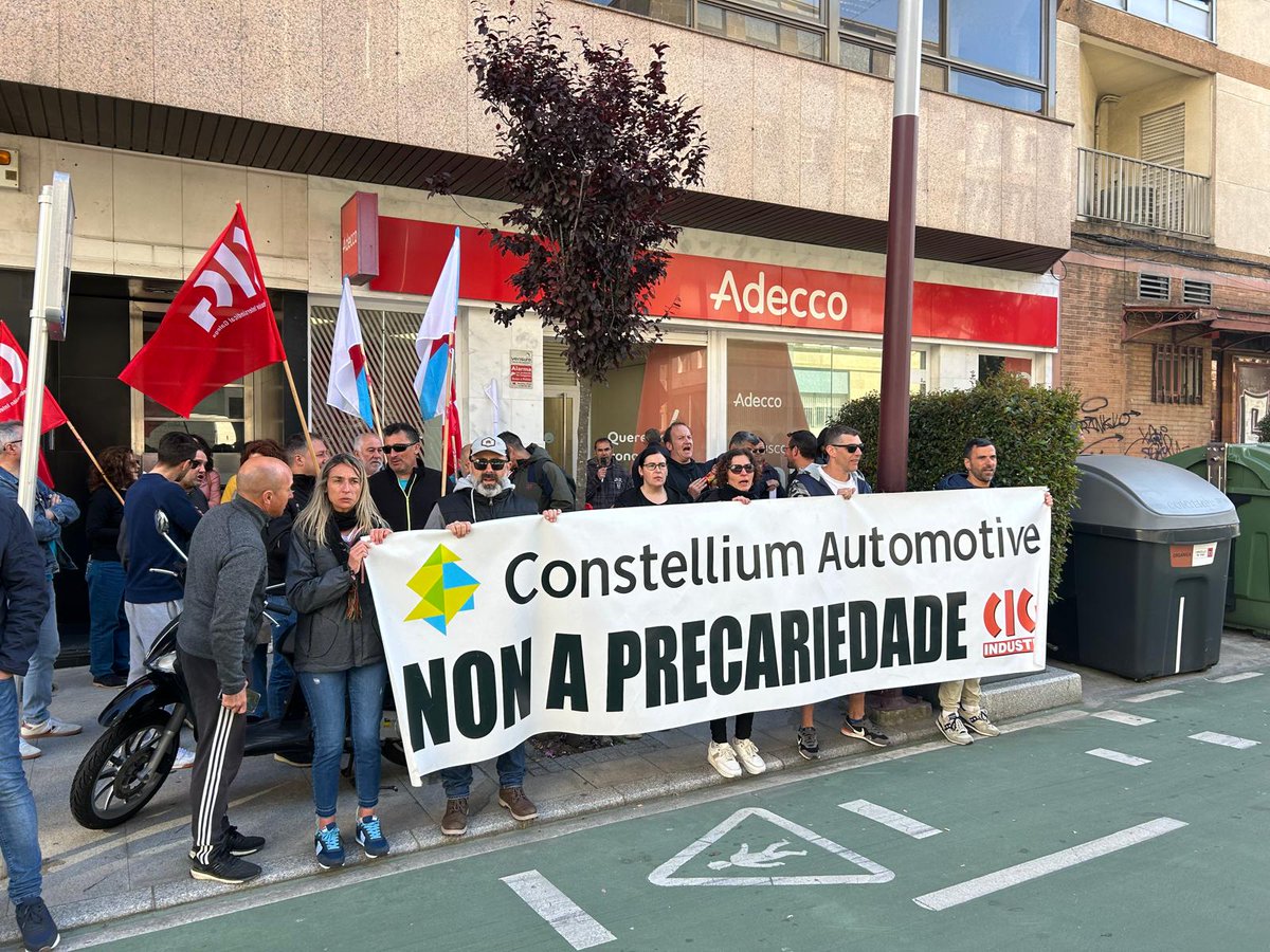 galizaCIG's tweet photo. ✊Folguistas de #Constellium mobilízanse na #ETT Adecco contra a vulneración do dereito de folga
👉A empresa de automoción con sede no Porriño está a contratar persoal externo para mitigar o impacto do paro indefinido
ℹ️ https://t.co/G2CmESHSgE
#vigo #automoción #adecco https://t.co/pKRVjGTj5p