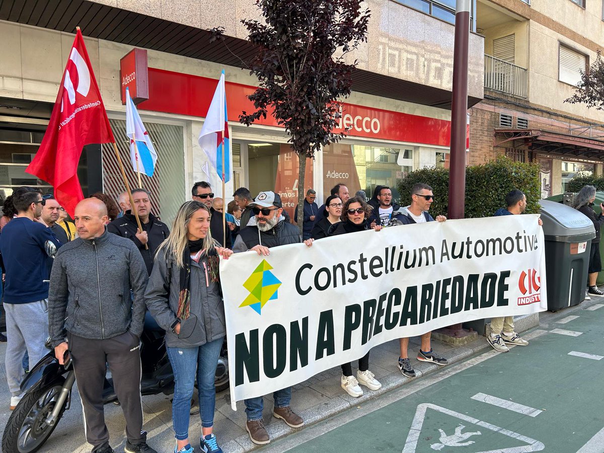 galizaCIG's tweet photo. ✊Folguistas de #Constellium mobilízanse na #ETT Adecco contra a vulneración do dereito de folga
👉A empresa de automoción con sede no Porriño está a contratar persoal externo para mitigar o impacto do paro indefinido
ℹ️ https://t.co/G2CmESHSgE
#vigo #automoción #adecco https://t.co/pKRVjGTj5p