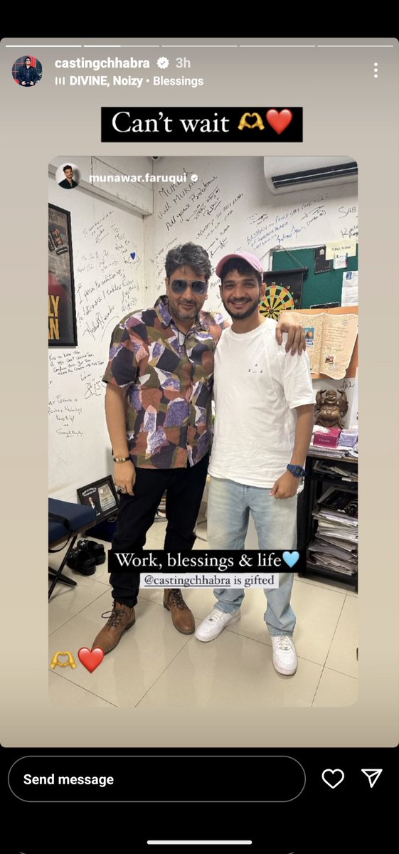 Objective101217's tweet photo. #MunawarFaruqui

Bollywood ki guest list mein! https://t.co/N24gXWVBCZ