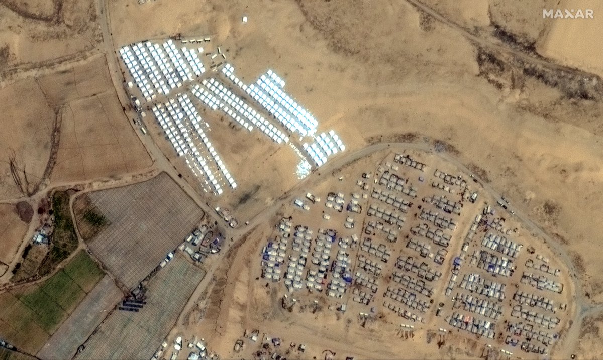 NEW: Imagery from @maxar shows significant growth of tents at two locations near Khan Yunis.

Left: 31.3465,34.2733 Right: 31.324,34.2510

The site on the right was set up between Apr 1 and Apr 16.

The one on the left between April 16 and Apr 23.