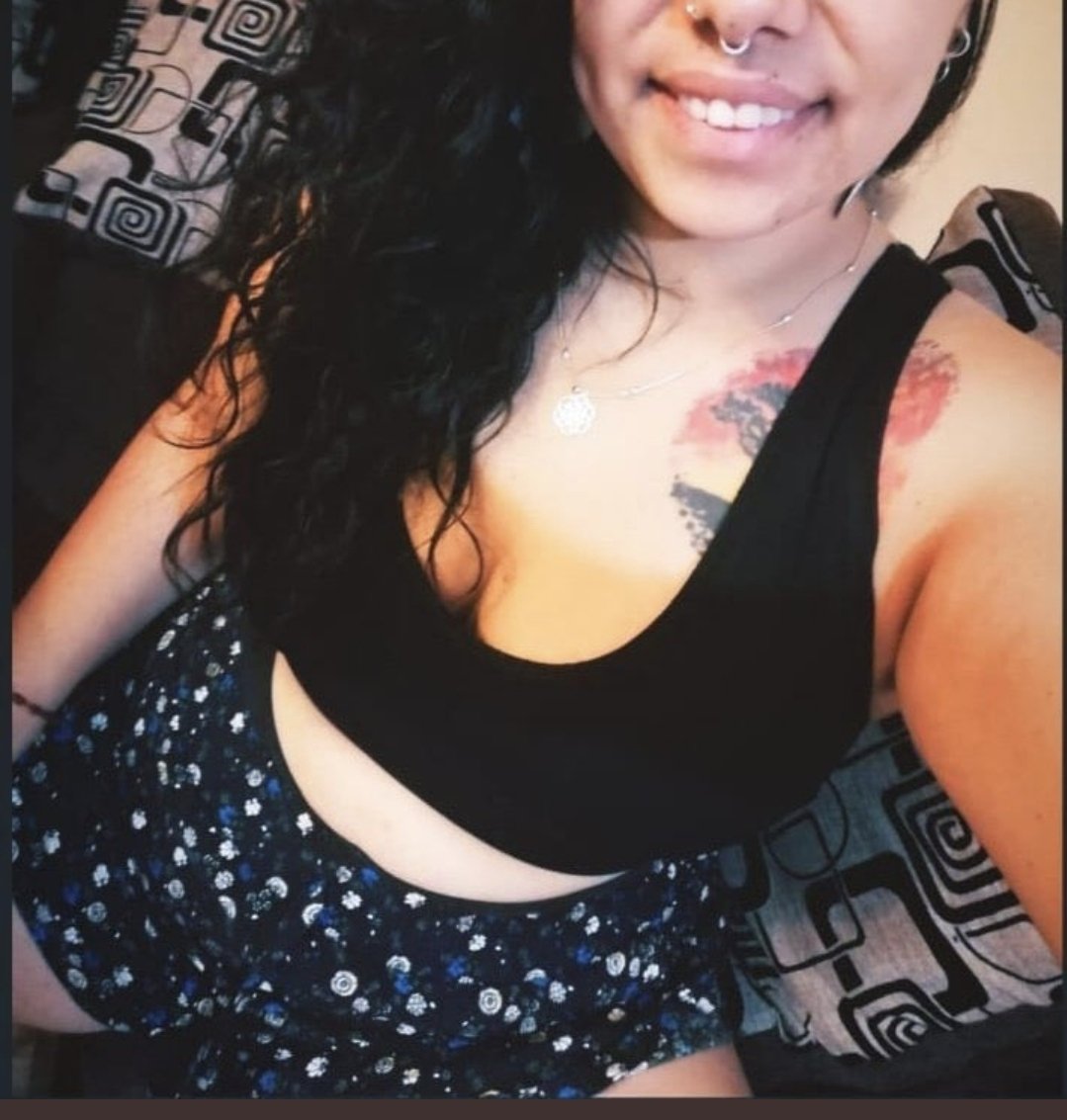 voyeurIV's tweet photo. Hola queridos seguidores .
Les dejo un aporte en este caso anonimo .
De unos seguidores , les encantara leer sus comentarios y que los morboseen mucho .
#voyeur #ExhibicionismoPúblico #exhibicionchile #desnudos #IVregion . https://t.co/ps92aegYTY