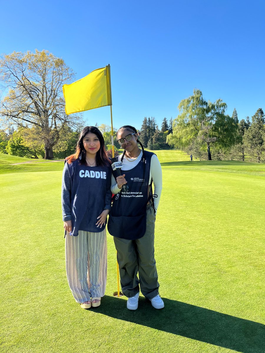 Gracias a FOX 12 Oregon y a Nick Krupke KPTV, quienes acaban de hacer un reportaje sobre nuestro propio programa de caddies de golf EAGLE! Échale un vistazo y si cumples con los requisitos, también podrías tener la oportunidad de ganar una beca universitaria completa!