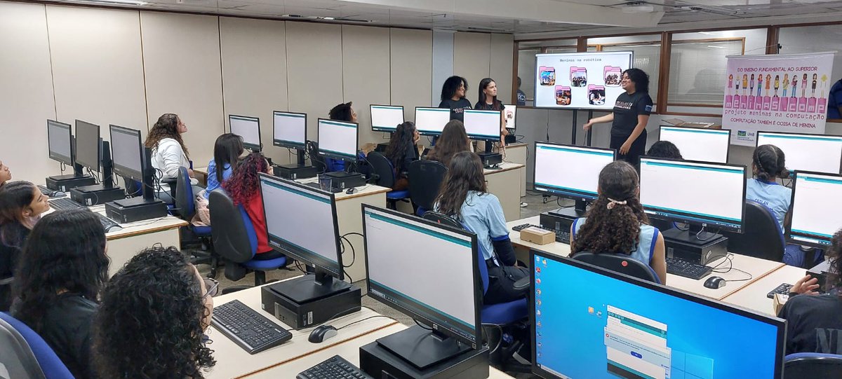 MeninasComp's tweet photo. Ontem, o @SERPRO promoveu o Girls in ICT, inspirando garotas a ingressarem na tecnologia. O @MeninasComp marcou presença com uma Oficina de Arduino e Programação. Confira as fotos dessa experiência incrível! 🌟💻 #GirlsInICT #MeninasNaTecnologia #MeninasComp https://t.co/Q6o3kT90uU