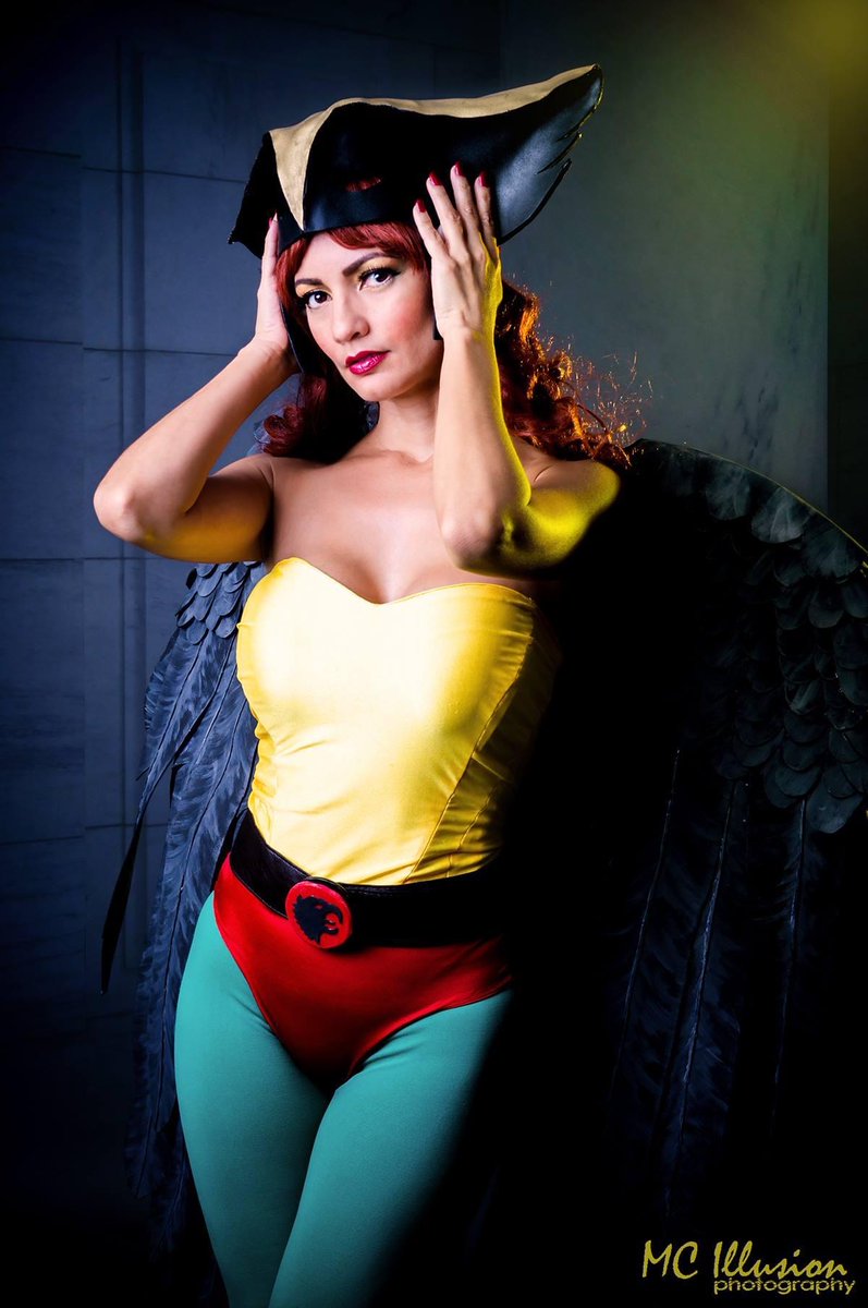 #IvyCosplayDCWeek Day 2: Hawkgirl An awesome blast from the past cosplay that I've always loved. Ivy put in a lot of work into bringing Shiera Hall to life! (Check #TheIvyVerse IG for more pics) #IvyCosplayThemeWeek #IvyCosplay #Hawkgirl #DCComics #Cosplayer #JLA #JusticeLeague