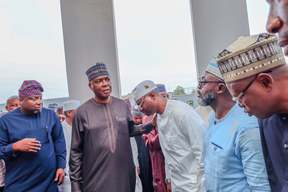 bukolasaraki tweet picture