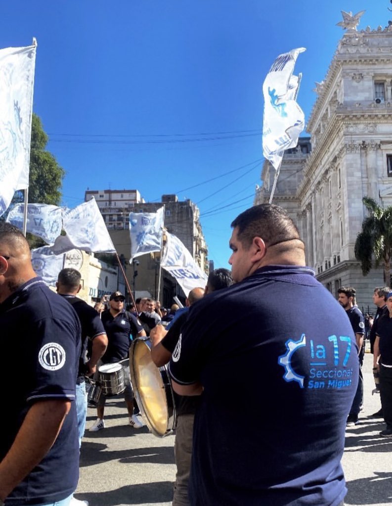 Macarena tweet media