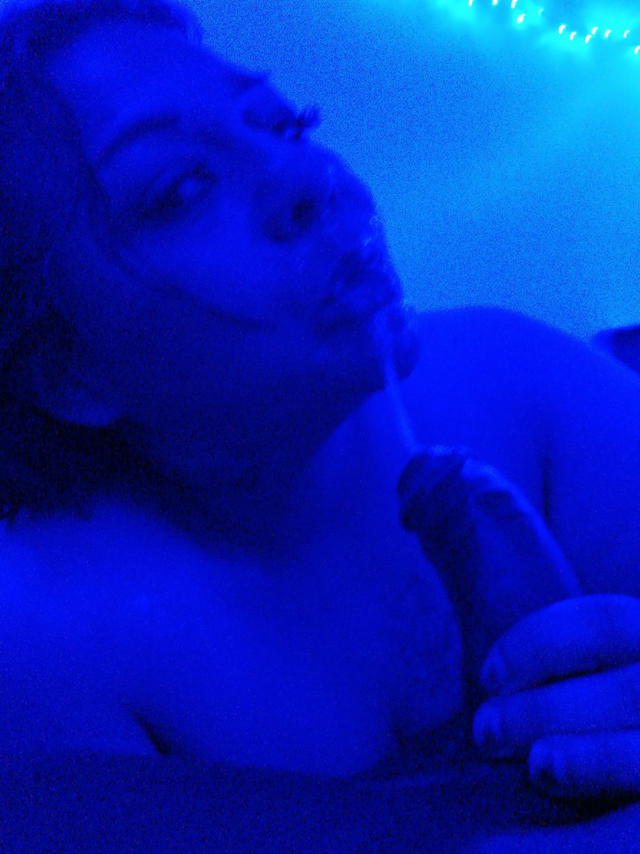 Sloppybubbles's tweet photo. My cash app is $sloppybubbles1 show your support,drop me a donation.or hit me up for more videos https://t.co/KMElH9HaoG