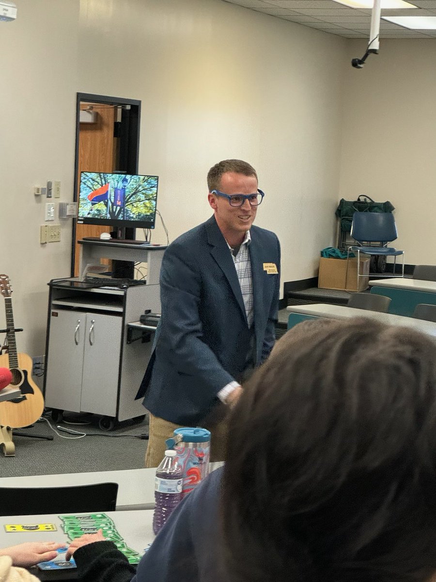 Midland University - Walker School of Education tweet media