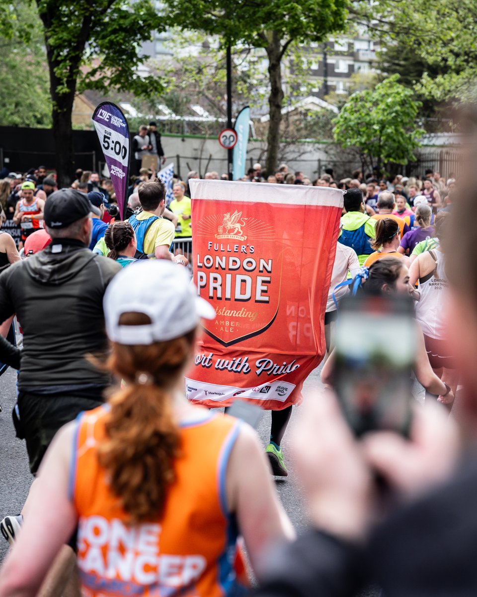London_Pride's tweet photo. Who spotted our speedy pint on Sunday at the @LondonMarathon?!
A phenomenal effort from Scott. Running in these costumes is seriously tough, and seeing him give it his all alongside his wife, Rebecca, was outstanding. β€οΈπ
#SupportWithPride #LondonMarathon https://t.co/2VM2hcrvis