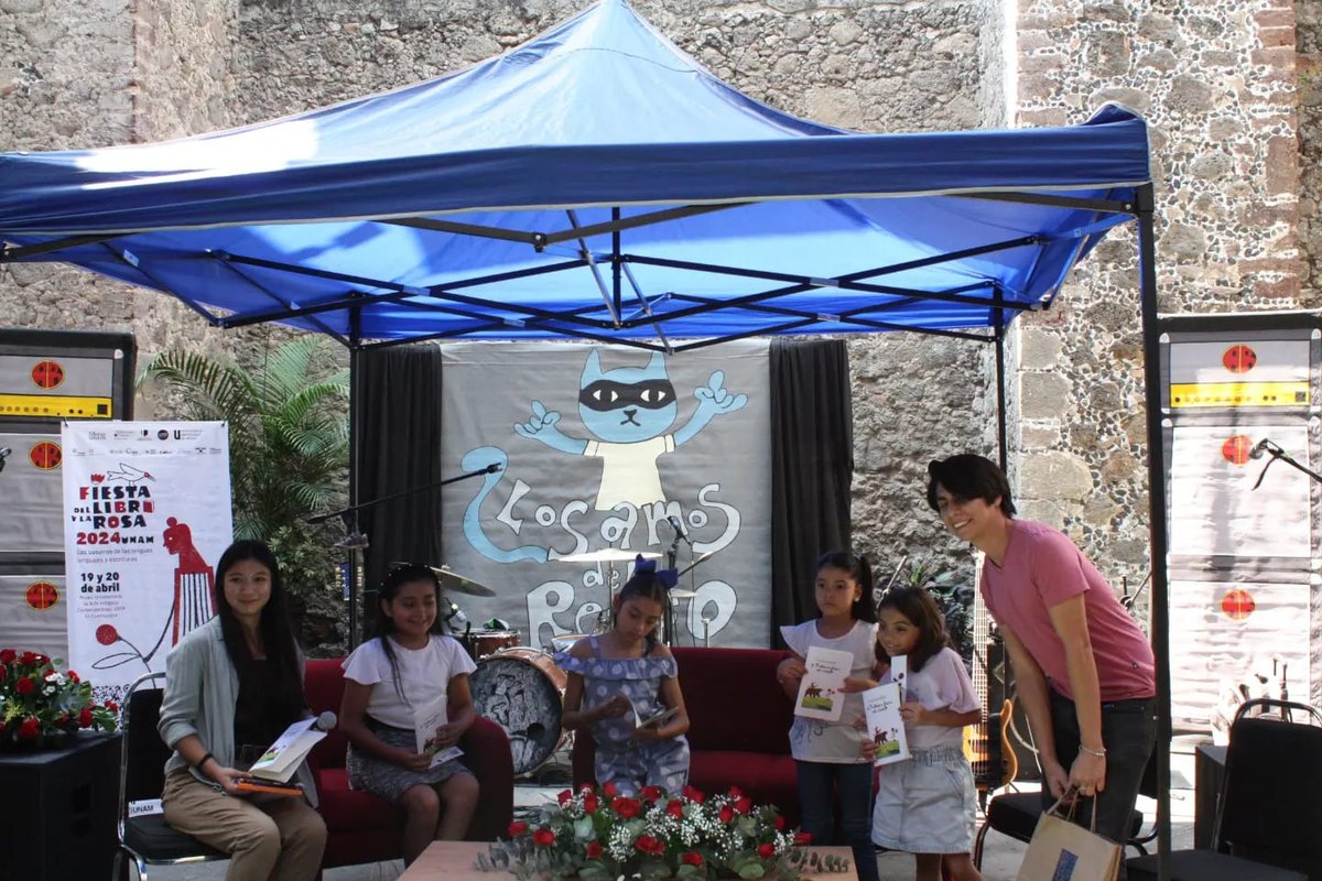 ¿Qué tienen en común un libro escrito por niñas, niños y jóvenes sobre la historia de Portezuelo en San Luis Potosí y otro sobre la antigua casa de campo de Lázaro Cárdenas?

En #PalabrasComunes te lo contamos 🔗 goo.su/QkbzU8.

#DíaMundialDelLibro