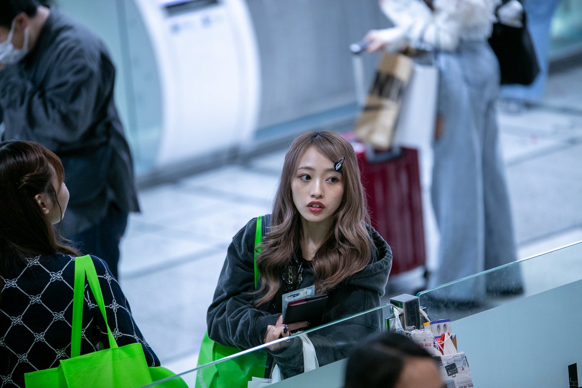 juriya97's tweet photo. 240420 무카이치 미온 김포공항 출국 #1   
#AKB48 
#向井地美音 #무카이치미온
@mionnn_48 https://t.co/ziFhr54ra8