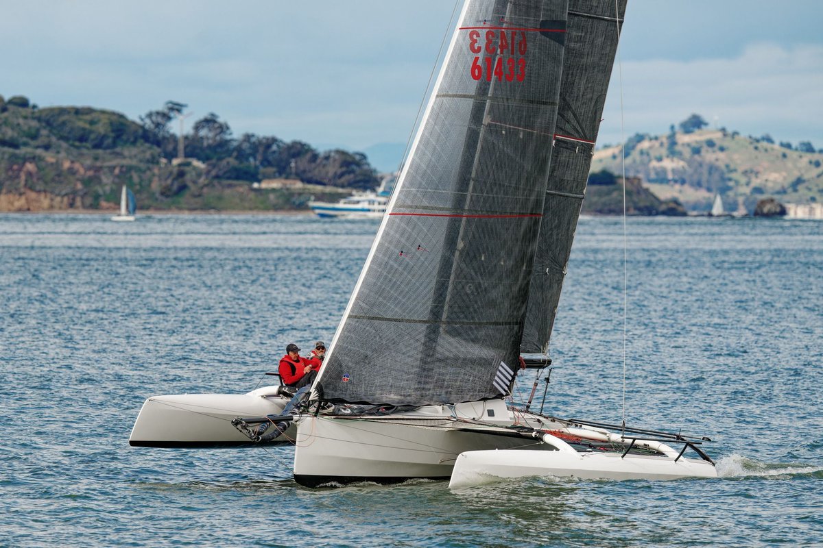 Welcome BOTTLE ROCKET 🚀! David Schumann's Seacart 30 joins the multihull crew headed to Ensenada 🪅 this year. They've been busy putting her through the paces ⛵  this spring 🌷 with Round the Rocks 🪨 on the horizon and then they head south ↘️ with us! 

📷 Steve Green