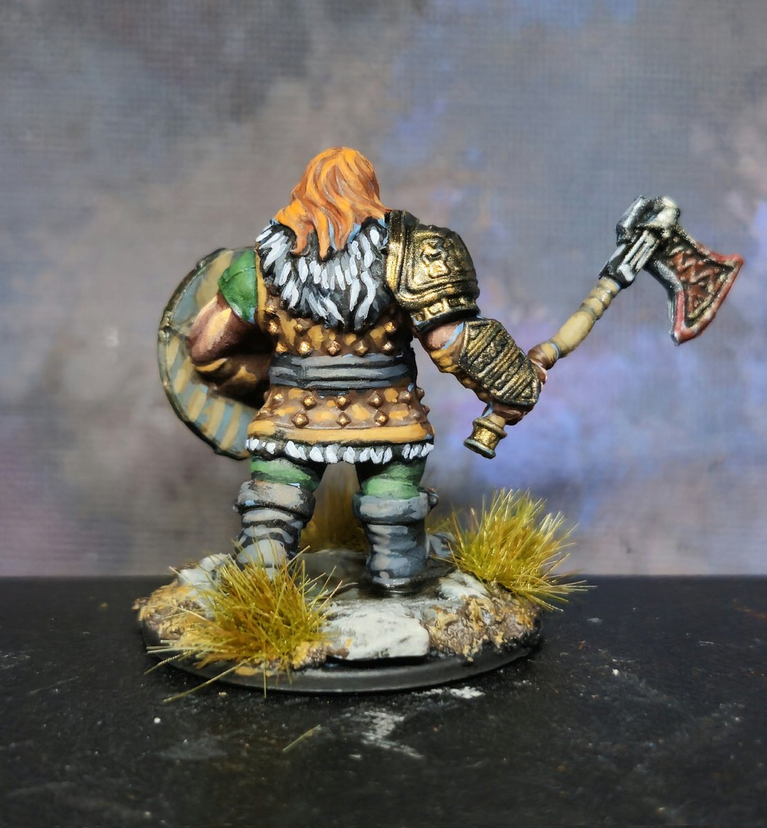 These two Dwarven warriors were painted for a client's collection and PCs in his D&D game. He wanted greens & bronze for the armor & clothes. Quite the Loki theme for the one with the horned helm! 
 #PaintingMiniatures #minipainting #miniatures #commissionpainting #DandD