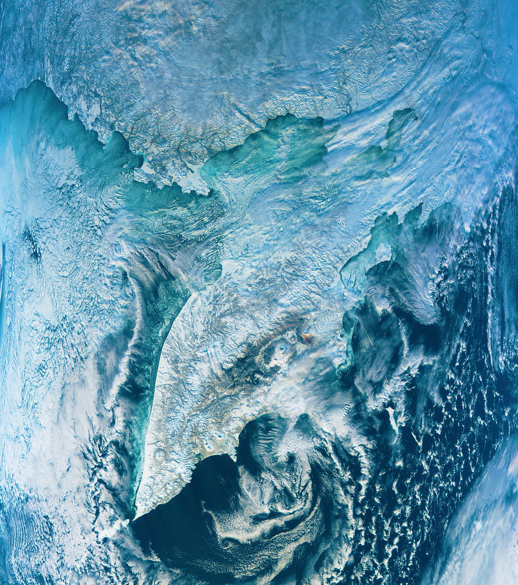 NASAEarth's tweet photo. #KeepingPACE with even more views 🤩
After launching on Feb. 8, NASA’s Plankton, Aerosol, Cloud, ocean Ecosystem (PACE) satellite is now sending imagery and data to Earth. Take a global tour through PACE’s eyes and see our planet like never before 👇 https://t.co/GOlOXzYr6q https://t.co/X7Ng5TN6wW