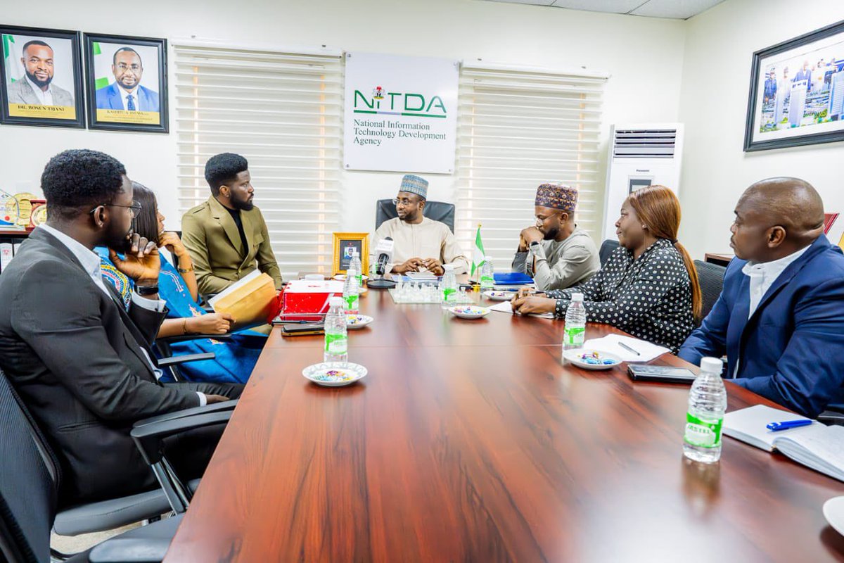 The Director General of NITDA, @KashifuInuwa, received the Country Director for Social Good Fund, Joledo Oyewole, and his team on a courtesy visit at the Agency's Corporate Headquarters Abuja. The team's visit was centred on collaboration to support tech innovators for job
