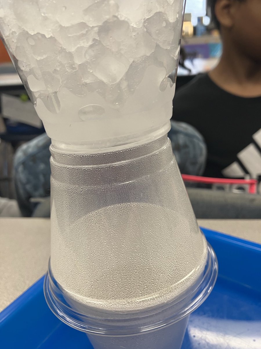 Math and science experiments are so engaging! ⁦<a href="/SkokieSD69/">School District 69</a>⁩ ⁦<a href="/EdisonDolphins/">Edison Elementary</a>⁩