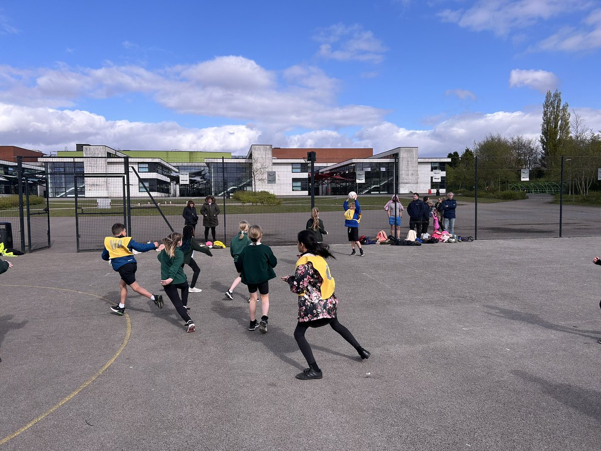 Really fun night at the Bee Netball Festival! Loads of activity and the children loved getting involved! @tamesidessp @TrustVictorious