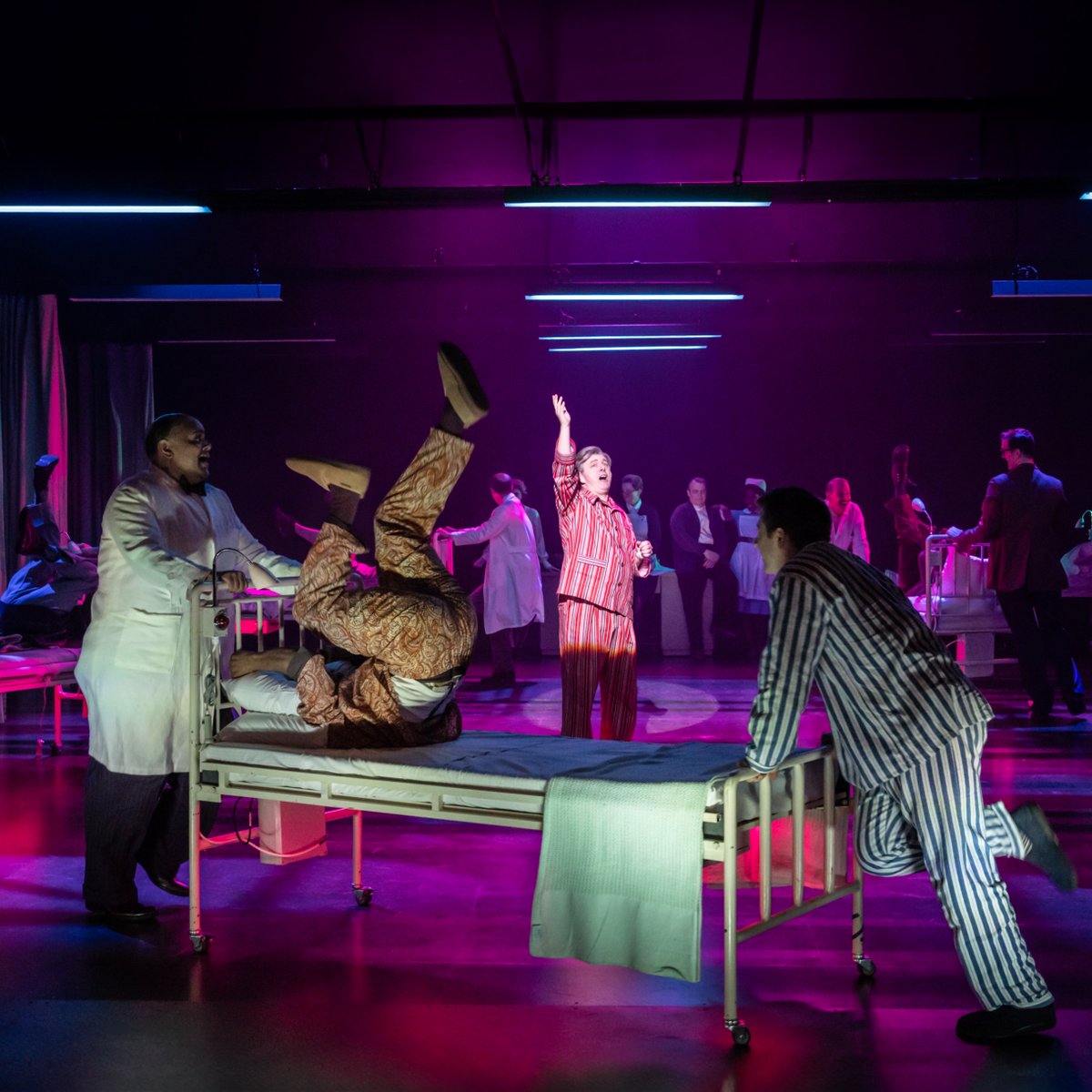 National Theatre Live tweet media