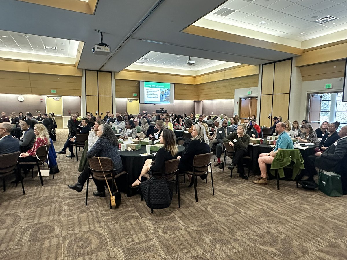 Today #OaklandCounty Michigan Works! and @MichiganLEO are at @OCCollege to meet with local employers who are interested in learning more about Going PRO Talent Fund and @GovWhitmer’s budget expansion for this grant. Over 100 employers are here to explore this funding.