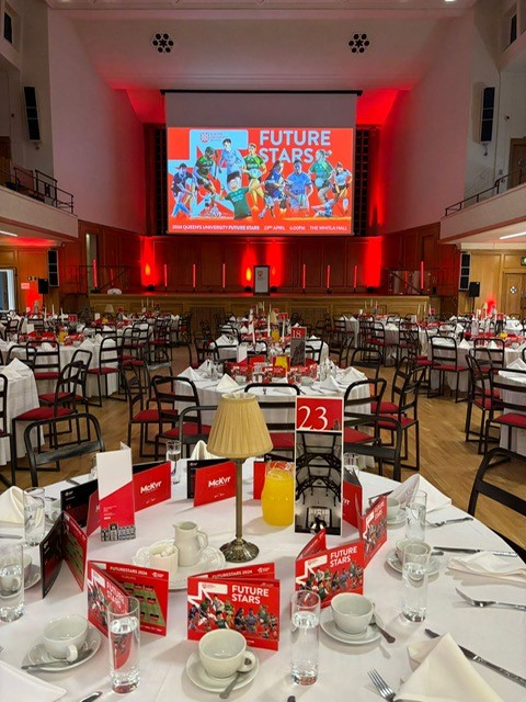 Students, parents and guests have arrived at Queen's for tonight's 'Future Stars' gala celebration of school sport. Students will get an insight into the University’s Academy programmes, that allows them to pursue sport and academia at Queen’s - Enjoy your night folks!! 🌟🏅