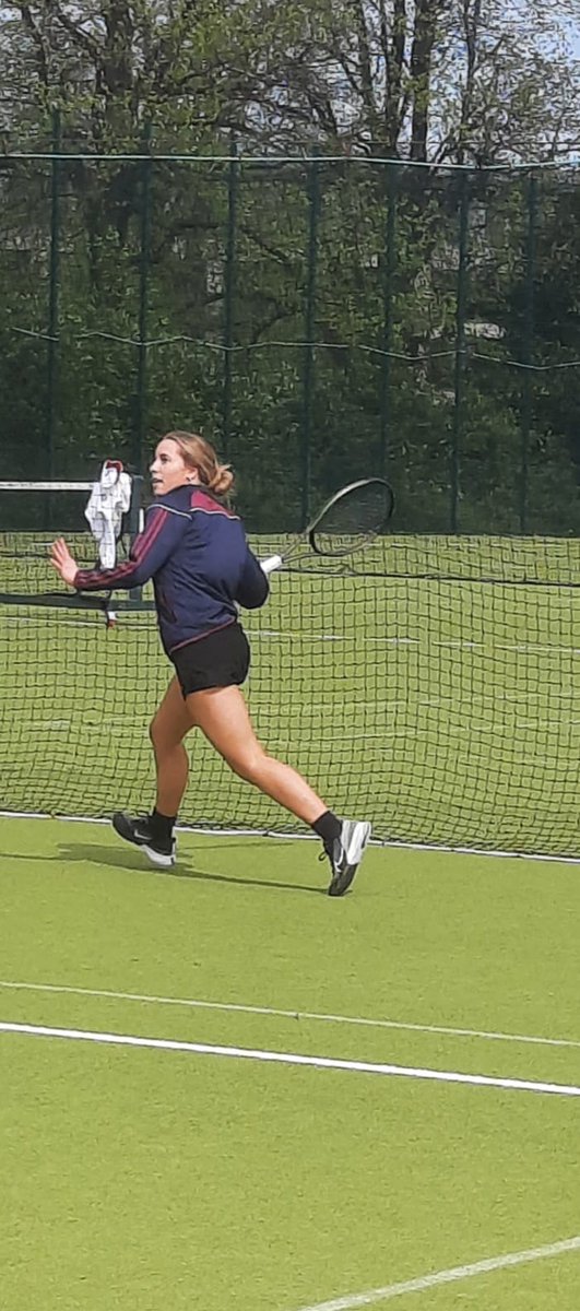 Congratulations to @StMarysCollege Junior tennis team on securing a quarter final place following an excellent win against Alexandra College, 2-1 today! Well done to all players and Ms. Garry and best of luck in the Quarter Final 🎾
