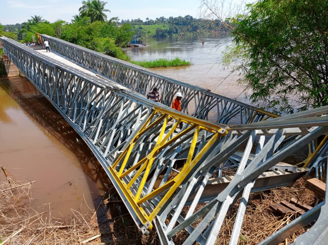 #RDC|#Infrastructure| 
Monsieur Jeanneau Kikangala, Directeur de l'Office des Routes, communique à l'opinion qu'un incident malheureux s'est produit le lundi 20 avril 2024, entraînant l'effondrement du pont KABANGU, de type 'Matière', récemment construit par l'Office des Routes
