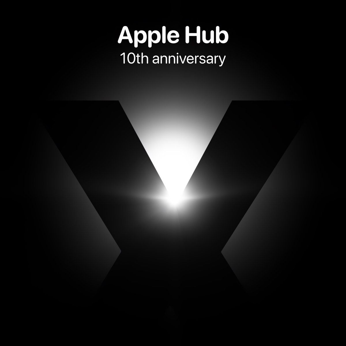 Today is a special day because it marks 10 years since I started Apple Hub! I want to thank all of you for supporting the page over all these years. I wouldn't still be here if it weren't for you This all started when 15 year old me was bored in class and wanted something to do.…