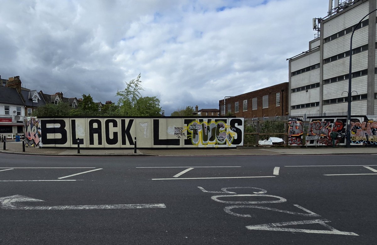 #POTD2024 Day 114 Graffiti strikes back. It's been around 4 years since the BLACK LIVES MATTER slogan was painted over a community driven mural on local hoarding. Question now is, will it be restored? #potd #picoftheday #pictureoftheday #mylifeinpictures #s24ultra #graffiti #se23