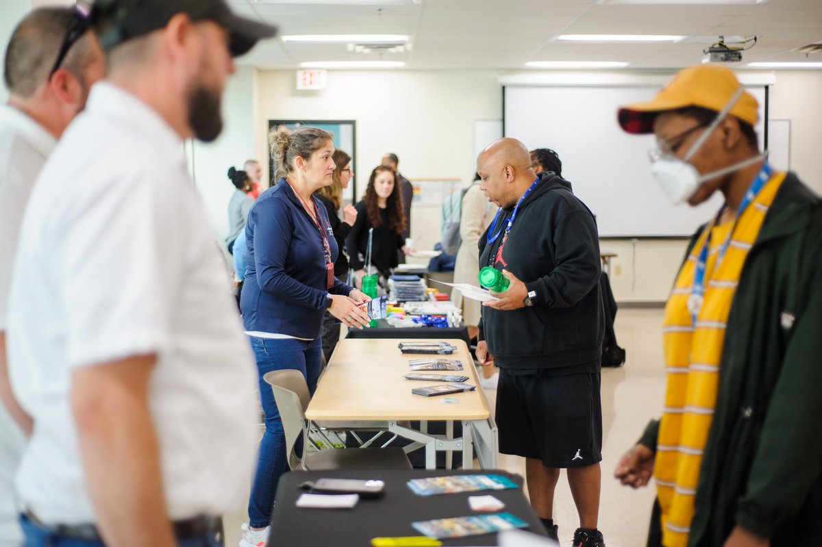 JCPSDEP1's tweet photo. Today DEP, in partnership with Human Resources, held a JCPS Career Showcase at @Jefferson_JCTC. Over 50 students attended and obtained information about careers in JCPS. https://t.co/BynfpA5fIA