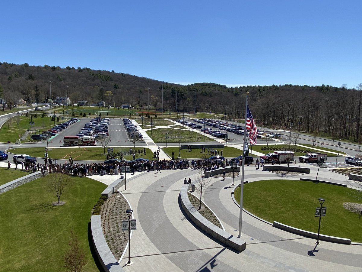 Powerful and educational Mock Accident sponsored by the PRHS SADD chapter along with the first responders in WN/Groveland/Merrimac and Cataldo Ambulance, thanks to everyone involved #staysafe