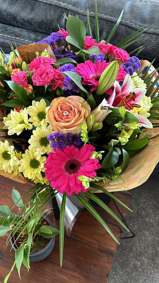 @ExcellSupply Thank you so much to Louise, Gavyn and the team for all your support with my marathon challenge both the sponsorship and the congratulation flowers. Diolch!