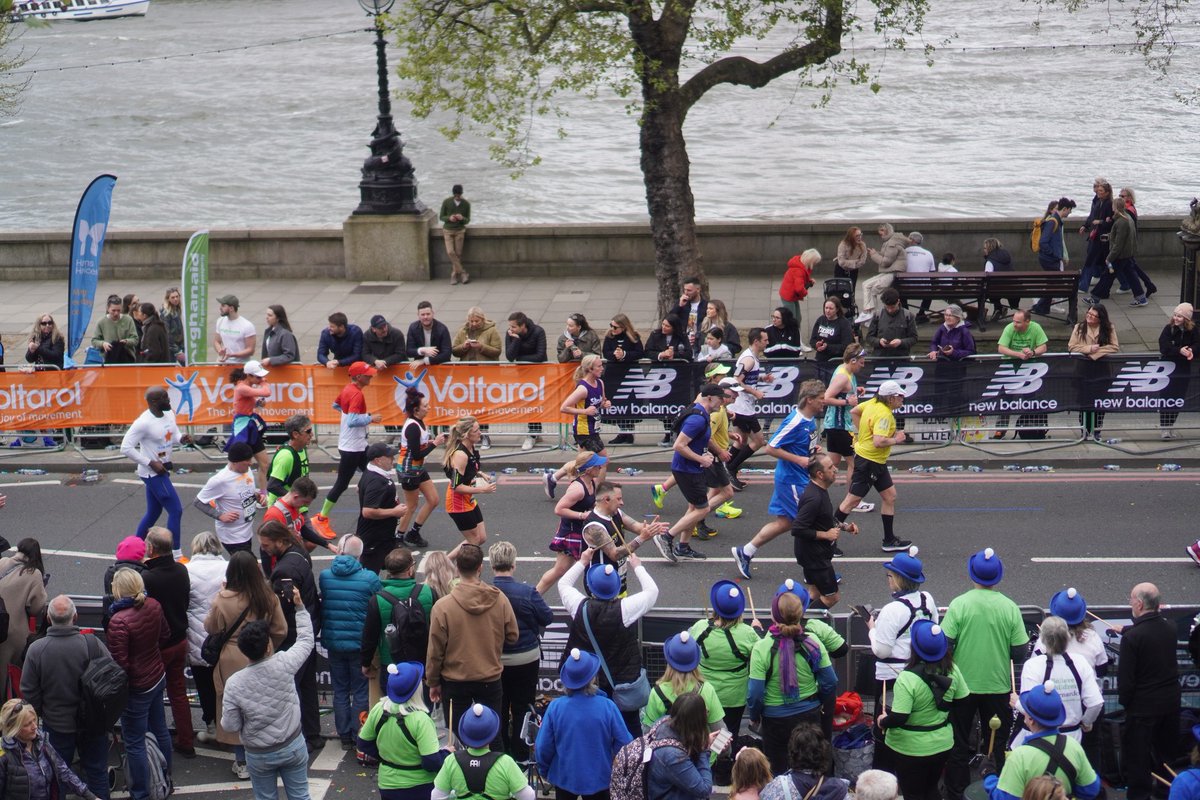 CheveningFCDO's tweet photo. Congratulations to current #Chevening Scholar Tenzin Dorji who took part in the London Marathon over the weekend!

Tenzin, who was cheered on by a group of fellow Cheveners, is the first person from Bhutan to complete this famous world marathon major 👏💙

https://t.co/NagMGeKwQC https://t.co/R2bcwjewIW