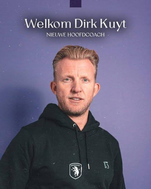 ⭕️⭕️⭕️ SON DAKİKA:

Fenerbahçe futbol takımı, çok büyük ihtimalle gelecek sezon Türkiye’de yer almayacak.

⏳ Belçika kulübü Beerschot’u satın almak için görüşmelerde sona gelindi.

✅ Dirk Kuyt’ın çalıştırdığı takım bu sezon şampiyon olarak en üst lige yükselmişti.