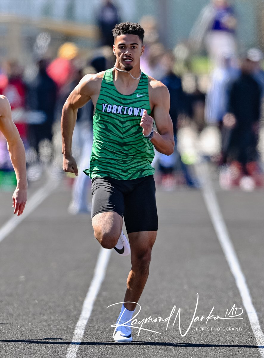 Yorktown Tigers Sprinter Quintin Williams in the preliminary run of the 100m during the Muncie Central Relays @YHSAthletics @YorktownFootbal @Tiger_Track