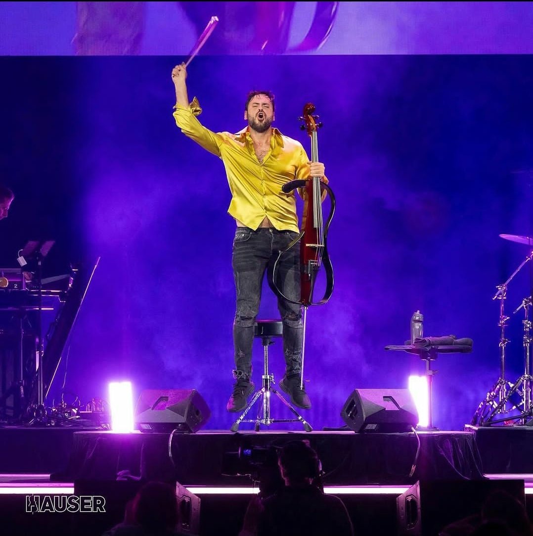 Thank you Melbourne  #Australia 🇦🇺  you're amazing this is really massive and incredible I love you all. Japan get ready. #Hauser #cello #hausermusic #rebelwithcellotour 2024.🎻🎻