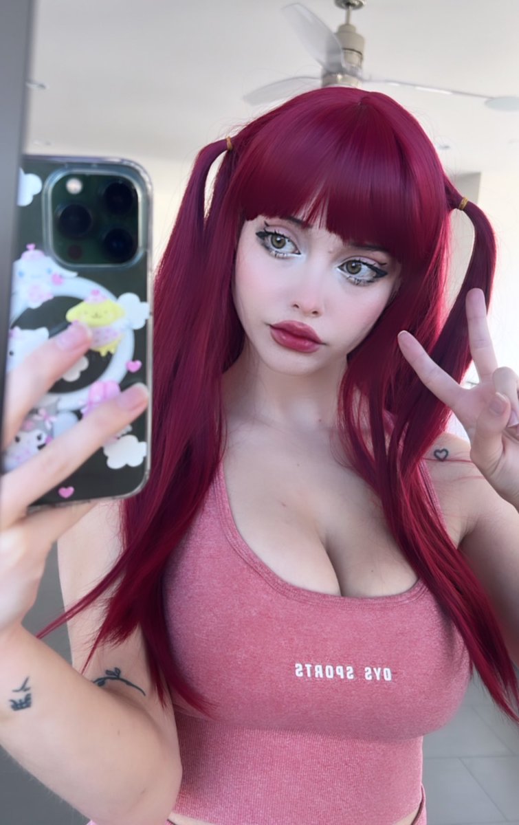 Streaming! Come say hi! 
https://t.co/ZXZjPZNoB7 https://t.co/mJH4JvmCyI