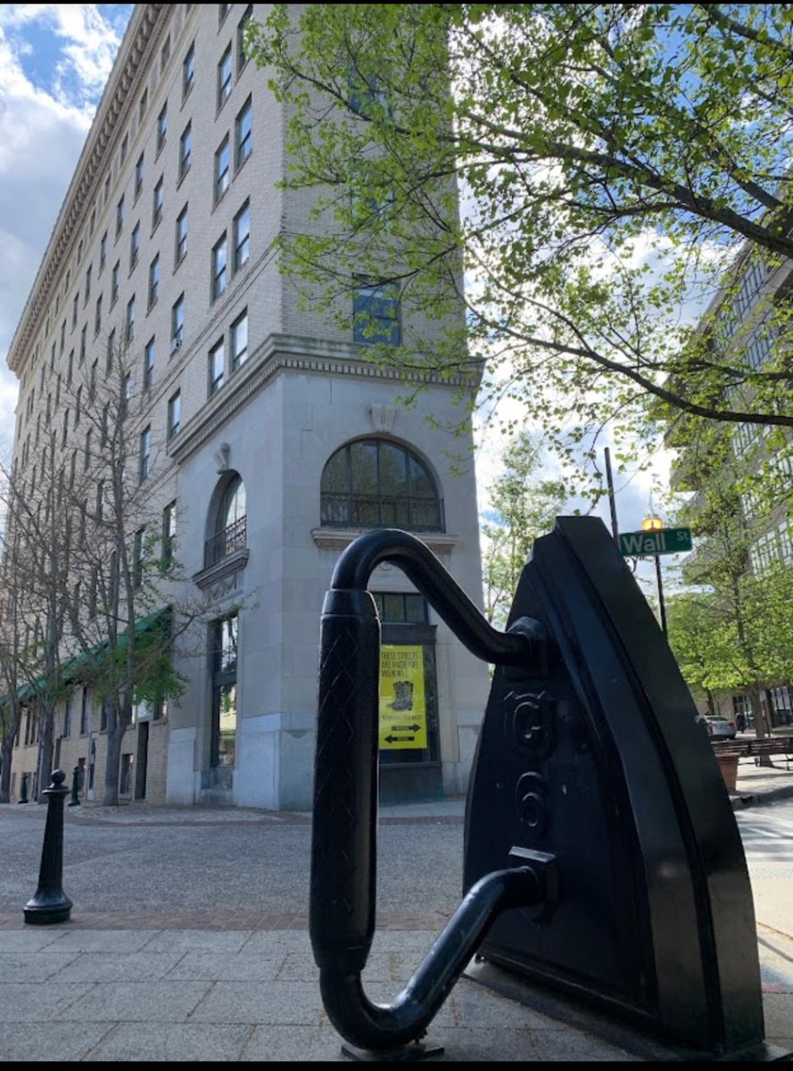 jhedlund's tweet photo. @KennethCassel Also one in Asheville, NC complete with a flat iron statue in front 😄 https://t.co/Y2tAgaQJYv