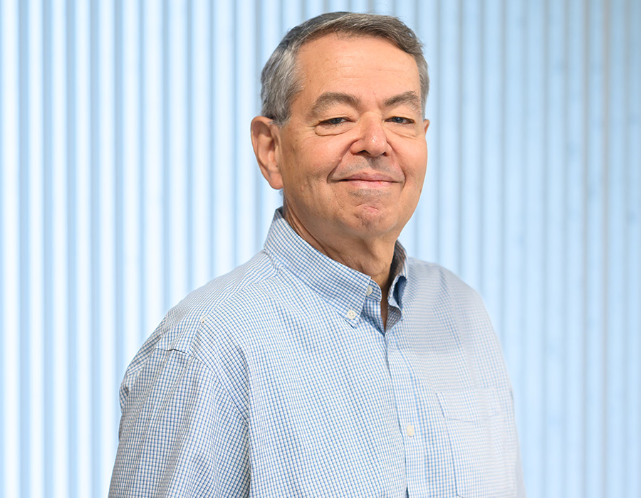 MIT Chemistry (@chemistrymit) on Twitter photo Congratulations to Professor Steve Buchwald (<a href="/BuchwildGroup/">Buchwald Group</a>), who has been named the recipient of the prestigious MIT Departmental Advising Excellence Award in recognition of his dedication to supporting students and his exceptional skills in advising.
chemistry.mit.edu/chemistry-news… Congratulations to Professor Steve Buchwald (<a href="/BuchwildGroup/">Buchwald Group</a>), who has been named the recipient of the prestigious MIT Departmental Advising Excellence Award in recognition of his dedication to supporting students and his exceptional skills in advising.
chemistry.mit.edu/chemistry-news…