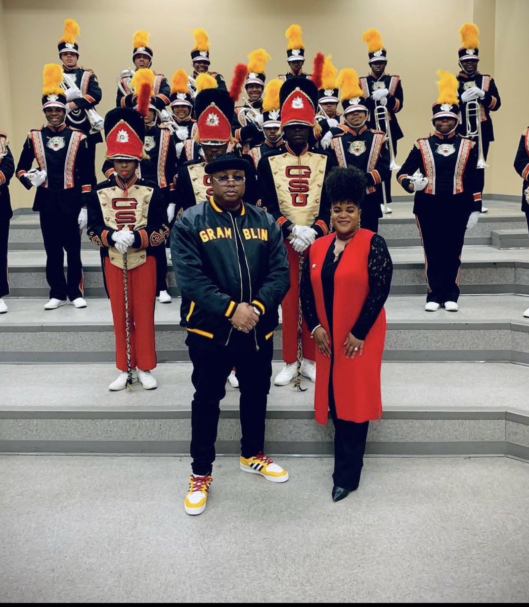 When your buddy @e40 pulls up to his Alma mater @Grambling1901 rocking #ALCollectionGSU reversible bomber. 🔥🔥🔥 1 Jacket 2 Choices. @gsuworldfamed #HBCUPride