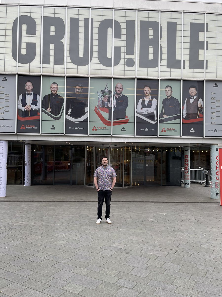 DanMcKay1984's tweet photo. Amazing experience going to the @crucibletheatre for the first time , @KyrenWilson was on red hot form π΄π‘π’π€π΅π£β«οΈβͺοΈ v Dominic dale and @JackLisowski and ding junhui on table 2 , #worldsnookerchampionships #goingnextyear https://t.co/GxvI8KFM5K