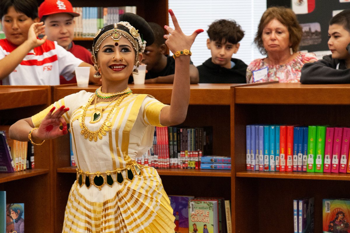 rockwoodschools's tweet photo. Students and families at Crestview (April 16) and Wild Horse (April 18) took part in International Day and Night last week, learning more about the cultures, customs, cuisine and traditions of the many countries that are represented in the schools' communities! #FocusonUnity https://t.co/90tCCr15Uv