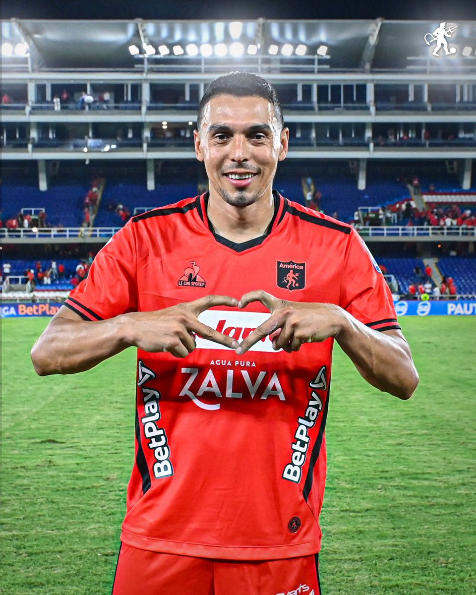 elcaspaleandro's tweet photo. Quieren que continue Daniel Bocanegra?
SI: RT
NO: ❤️ https://t.co/M9NjLzuZdB