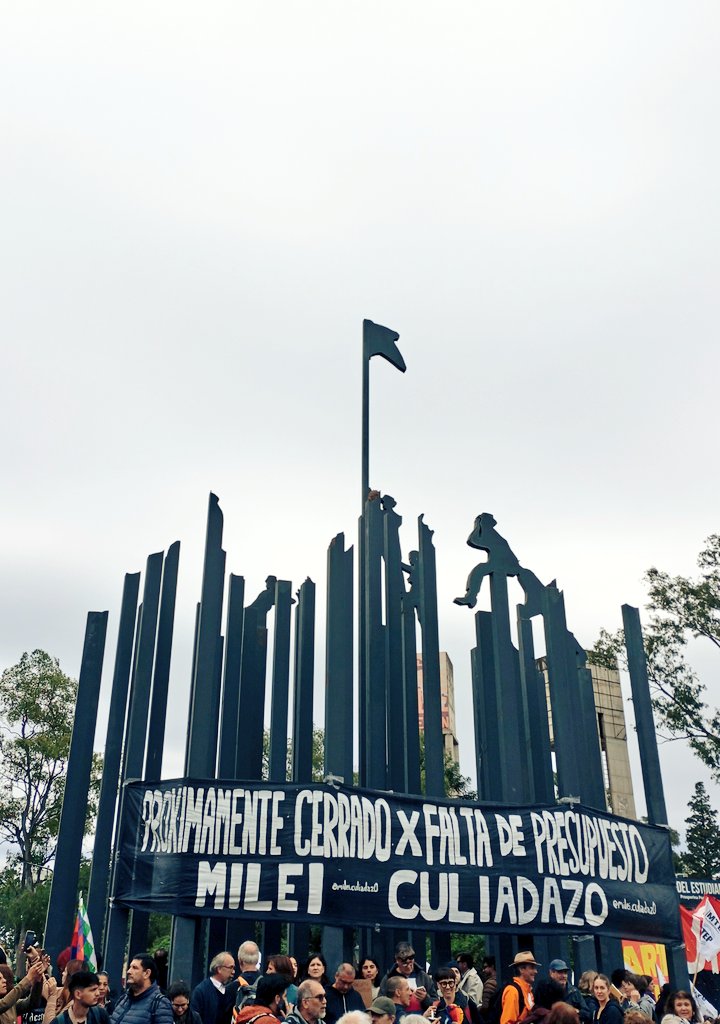 malena (@lenacaradebuena) on Twitter photo 