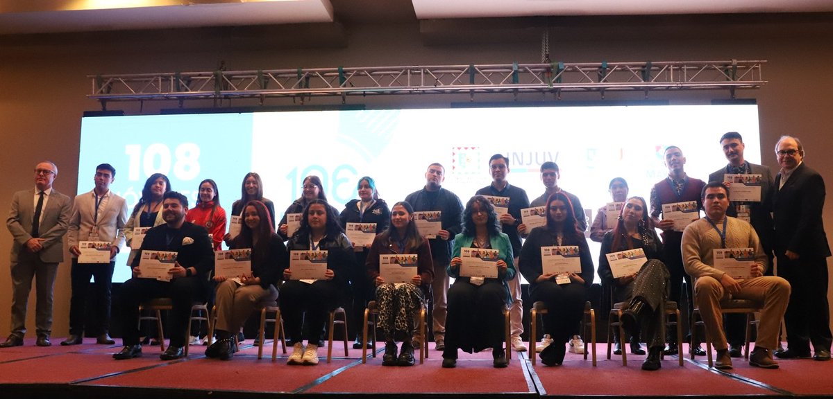 ¡Orgulloso de nuestros estudiantes de la <a href="/autonomadechile/">Universidad Autónoma de Chile</a>! 🌟 En una jornada significativa, autoridades universitarias y regionales elogiaron a los talentosos jóvenes de La #Araucanía, quienes resaltaron por su contribución invaluable de las nuevas generaciones a la sociedad 👏.