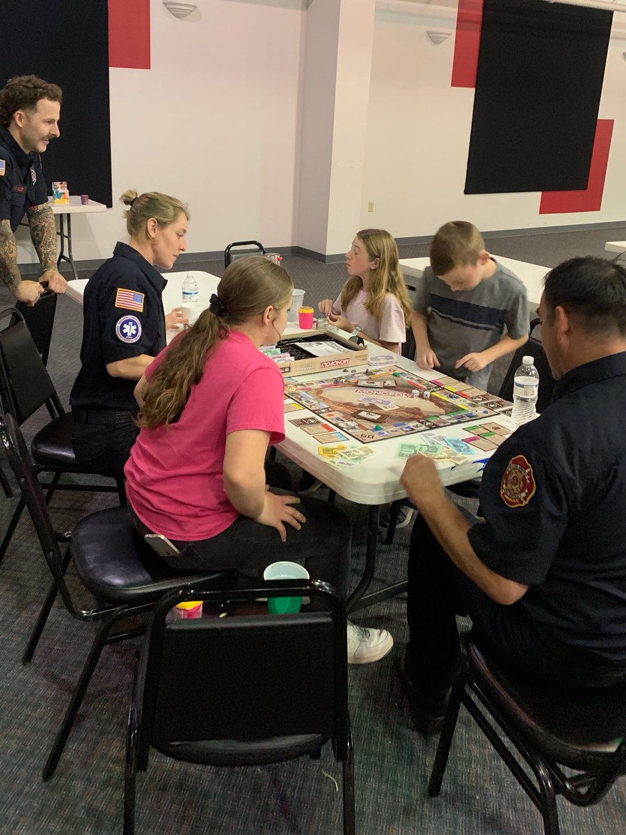 Boiling Springs Fire District's C-Shift was invited to participate in a fantastic Family Game Night! Our crews welcomed their loved ones into Station 15 for delicious food and fun games. A good time was had by all!! Thanks to all who joined us!  #familygamenight #bsfd_greenville