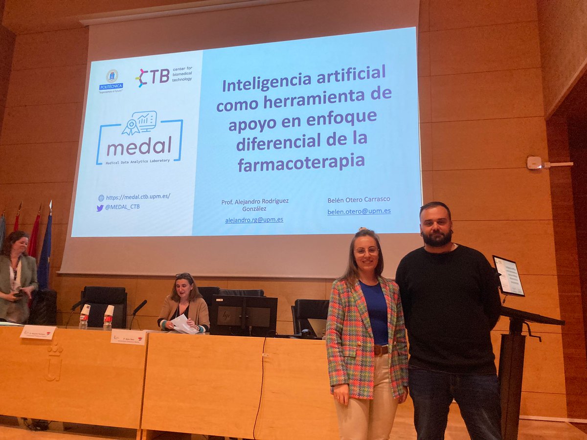 alejandrorodgnz's tweet photo. Hoy acudí con @BelenOteroo a la @urjc para hablar sobre inteligencia artificial en el área de farmacoterapia y presentar algunos resultados del proyecto @disnet_project que hacemos en @MEDAL_CTB en el @CTBUPM de @La_UPM. También tuve la oportunidad de presentar la @SIABiomed. https://t.co/aO6aLh9Osk